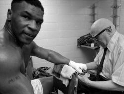 фото - Майк Тайсон ответил Уайлдеру на его слова о гипотетическом бое