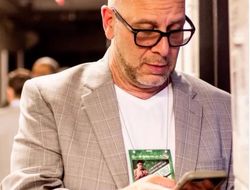 фото - В боксе всё хорошо, ничего менять не надо? Реакция Дибеллы на суперконтракт UFC