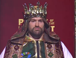 фото - Шок! Нганну ронял Фьюри, спорно проиграл по очкам: видео