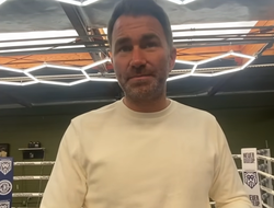 фото - Хирн назвал три боя для Хэйни в 2024 году: «Не вижу никого, кто бы мог побить его в 63 кг»