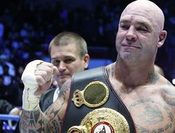 фото - Хэй набит дерьмом, я с ним в мае не дерусь — Браун