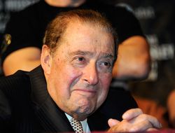 фото - Арум: «Бойкотируем Мэйуэзер–Майдана! Сделаем Мэйуэзер–Пакьяо!»