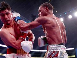 фото - Роберт Гарсиа: «Спенс — простой как две копейки. Ставлю на Пакьяо»