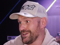 фото - «Меня несправедливо лишили девственности». Фьюри собирается нокаутировать Усика в реванше