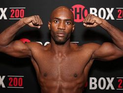 фото - Мишель Соро остановил Глена Тапиа