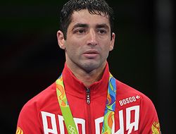 фото - Российский боксёр Миша Алоян лишён серебра ОИ-2016 