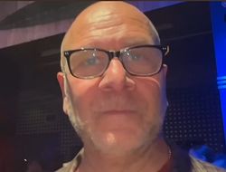 фото - «Ломаченко будет драться с Камбососом». Дибелла предвкушает адский боище