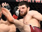 UFC. Анкалаев спорно остановил Куцелабу, Спивак уступил Тыбуре