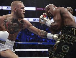 фото - Макгрегор пересмотрел бой с Мэйуэзером: Я выиграл все начальные раунды!