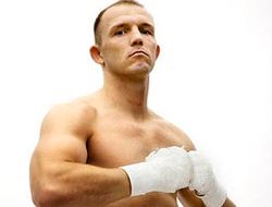 фото - Юрген Брёмер «порвал» Робина Красники