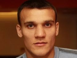 фото - У Власова не должно быть крупных проблем в боях с чемпионами — тренер