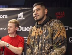 фото - Перейра недоволен ивентом UFC 334. Но поможет в промоушене