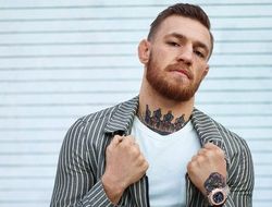 фото - Конор Макгрегор высмеял осторожность Мэйуэзера с выбором перчаток