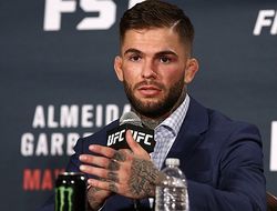 фото - Официально: Коди Гарбрандт и Ти-Джей Диллэшоу встретятся на UFC 213