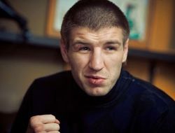 фото - Дмитрий Пирог готов к возвращению и летит в США