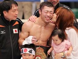 фото - (Результаты) Акира Яэгаши отстоял титул, перебоксировав Бланкета