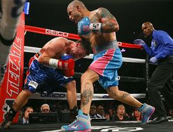 фото - Видео: лучшие моменты боя Мигеля Котто и Дэниела Гила