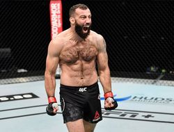 фото - Роман Долидзе красиво расправился с Херманссоном 