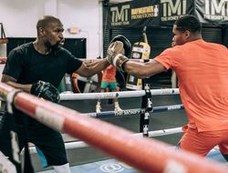 фото - Броунер наехал на Флойда Мэйуэзера. Всё из-за Девина Хэйни и Жервонты Дэвиса