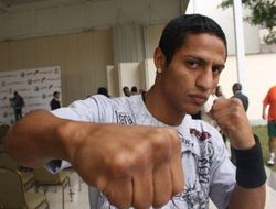 фото - Артём Ованнисян проиграл Джонатану Майсело