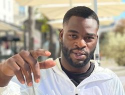 фото - Максим Власов едет в Англию тестировать небитого топ-проспекта