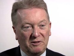 фото - Промоутер: У Головкина говорят, что задержка с боем против Сондерса — из-за травмы