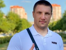 фото - Киевлянин Сиренко пережил испуг, но поломал стойкого Кроленко – буквально