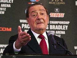 фото - Арум ответил Гарсии за Ломаченко: Мы готовы сделать бой!