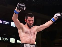 фото - Бетербиев — о схватке с Гвоздиком: Я не знаю, что произойдёт во время боя