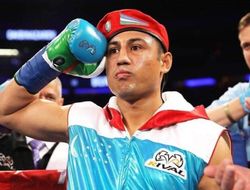 фото - Гаибназаров и Адамес победили досрочно, Соса с трудом одолел джорнимена