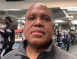 фото - Тренер Сергея Деревянченко — о бое Ломаченко–Лопес 