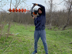 фото - Рогава на одесском пляже, Забит на субботнике, Фьюри приседает с женой на плечах — соцсети