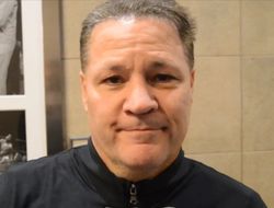 фото - «Хуже, чем тебя собьёт автомобиль». Тренер Бетербиева о силе Артура и Александре Усике