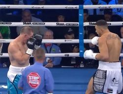 фото - Супертяжи-футболисты, сын Леапаи и камбэк Ньики: результаты и видео