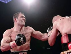 фото - Рахим Чахкиев снова подерётся с польским боксёром