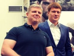 фото - Бокс уехал, клоуны остались. О странном шоу с участием Поветкина