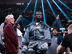 фото - Теренс Кроуфорд с легендами хип-хопа — кадр дня