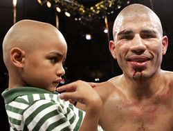 фото - Мигель Котто вернётся 6 или 13 декабря. Против Сауля Альвареса?