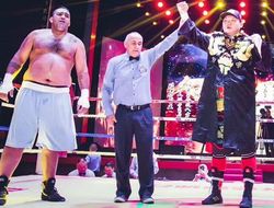 фото - Трепещите, чемпионы: в Китае тайно взошла звезда — супертяж–нокаутёр Цзюнь Лун