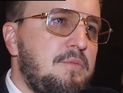 фото - «Иначе останутся без зарплаты». Команде Усика нужно, чтобы он снова и снова выходил на ринг — Красюк