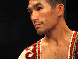 фото - Денис Шафиков победил Рустама Нугаева