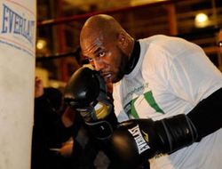 фото - (Рузельтаты + Видео) Сет Митчелл быстро остановил Чазза Уизерспуна