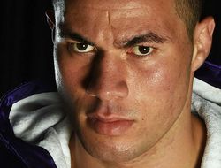 фото - Джозефу Паркеру сватают «Барабанщика» Эрика Молину