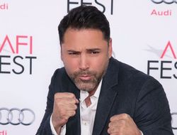 фото - Сауль Альварес против Оскара Де Ла Хойи? Ветеран не исключил такой бой в 2021-м