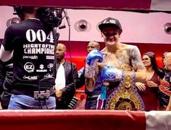 фото - Экс-чемпион размялся на «мешке». В августе у него бой за два титула