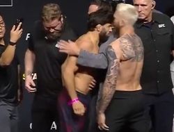 фото - Царукян объяснил, зачем боднул Хукера во время битвы взглядов