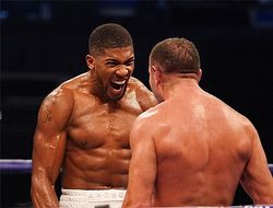 фото - Энтони Джошуа назвал любимый нокаут и поведал о кровавых подробностях финиша Пулева