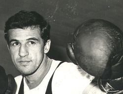 фото - Умер легендарный бразильский боксёр Эдер Жофре