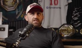 Джонсу и Нурмагомедову не нашлось места в топ-5 величайших от Волкановски