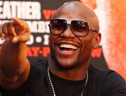 фото - Мэйуэзер прокомментировал слухи о реванше с Пакьяо